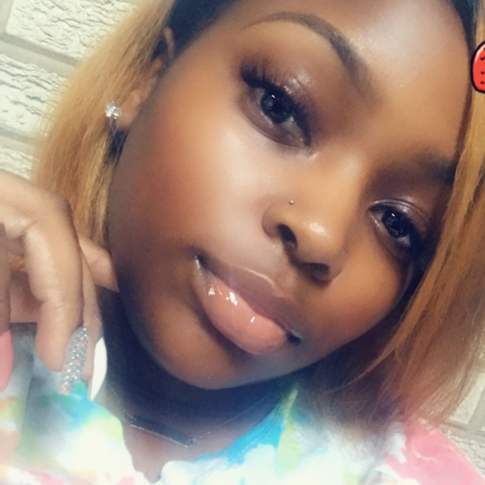 Meet your Posher, Rebekah